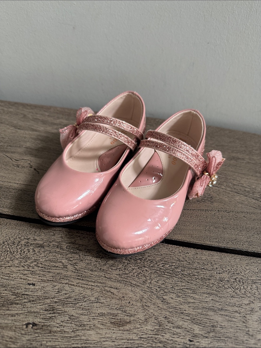 Girls' Pink Patent Mary Jane Shoes with Glitter Bow